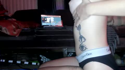 kittenqueen333 online show from January 6, 3:32 am