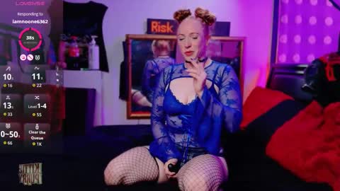 Kittie Purry online show from October 19, 1:54 am