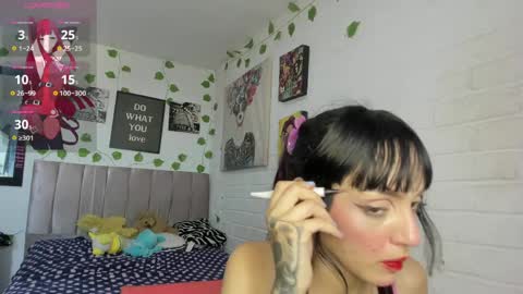  KITTY online show from April 4, 9:11 pm