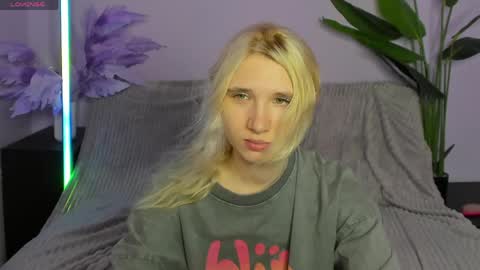 kitty blondy online show from April 6, 4:46 am