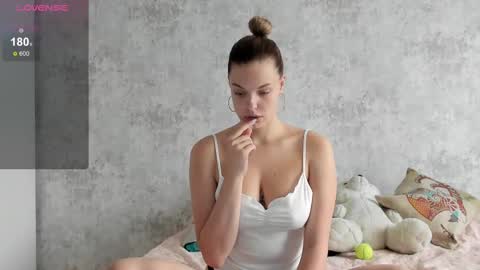 Catherine online show from September 24, 9:38 am