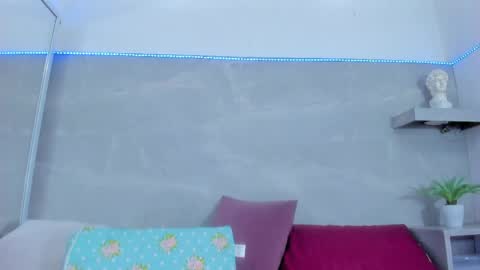 Kitty Dream01 online show from April 16, 9:39 pm