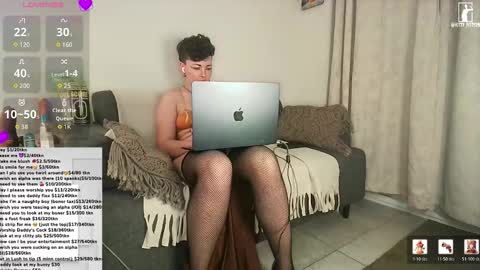 kitty_fitty29 online show from February 16, 4:54 am