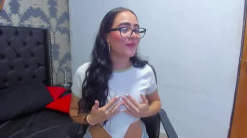 kitty_pridee online show from November 5, 9:06 pm