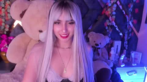 kittylovely  online show from March 11, 3:25 am