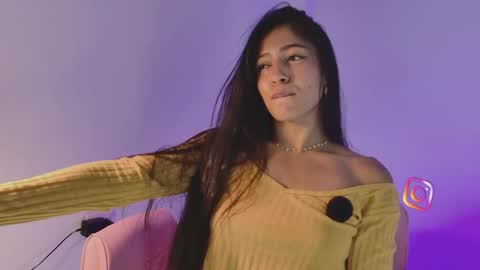 kittymyers_ online show from April 19, 6:10 pm