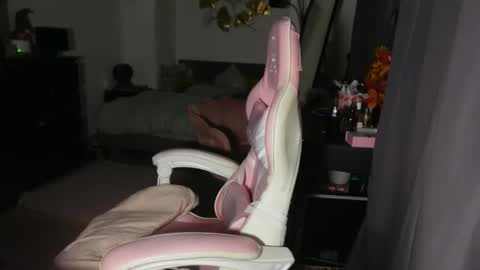 Snapshot of kittysxkat chatting on September 14, 7:04 pm kittysxkat online show from September 14, 7:04 pm