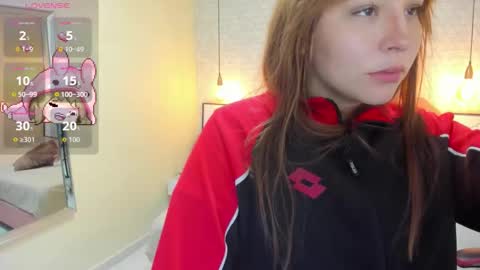  K I T T  Y  online show from October 27, 12:27 pm