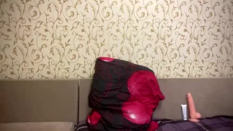 kittywithu online show from October 2, 5:01 pm