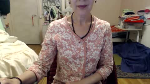 KiuminBerry online show from October 5, 5:53 pm