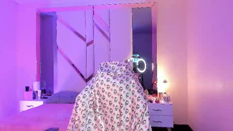 Kiwi online show from November 29, 8:38 pm