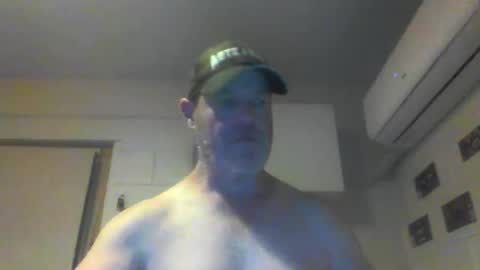 kiwiguy19773 online show from January 29, 8:51 am