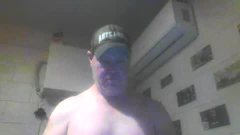 kiwiguy19773 online show from July 15, 6:40 am