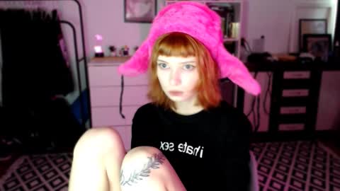 Snapshot of klares_wasser chatting on September 9, 12:16 pm Klares online show from September 9, 12:16 pm