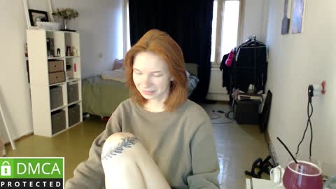 Snapshot of klares_wasser chatting on December 5, 11:33 am Klares online show from December 5, 11:33 am