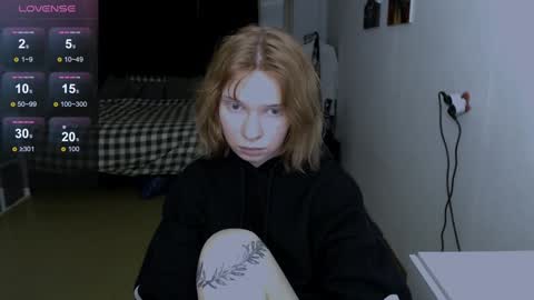 Snapshot of klares_wasser chatting on February 1, 6:08 pm Klares online show from February 1, 6:08 pm