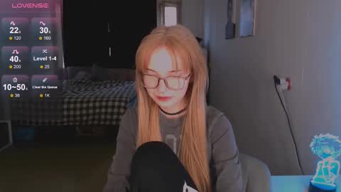 Snapshot of klares_wasser chatting on March 4, 1:17 pm Klares online show from March 4, 1:17 pm