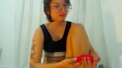 Klaret online show from January 11, 3:45 am