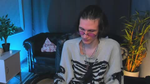 Klaude Jam online show from April 13, 4:22 pm