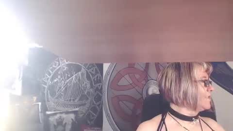 Michelle online show from December 22, 10:22 am