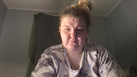 kmarie1196 online show from February 16, 4:32 am