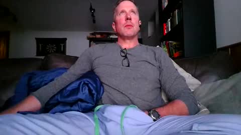 Knight3975 online show from May 15, 5:38 am