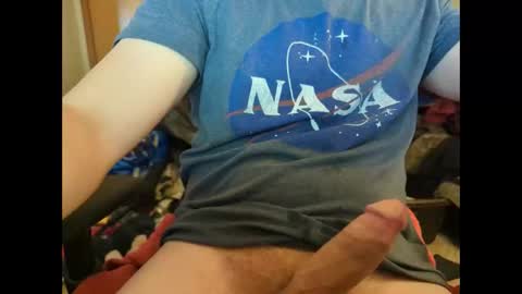 kniloc online show from May 15, 7:32 pm