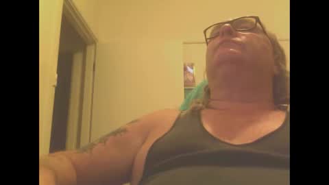 knobout online show from February 11, 11:09 am