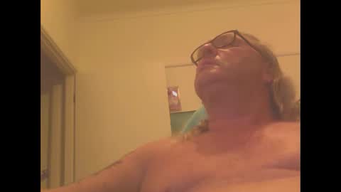 knobout online show from December 2, 12:24 pm