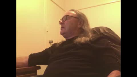 knobout online show from May 21, 2:56 pm