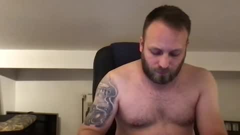 hugo online show from February 1, 4:46 am