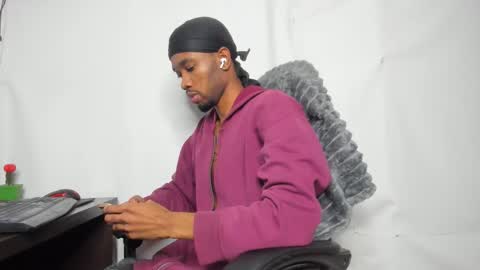 kofi online show from January 14, 1:24 am