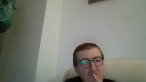 JUAN CARLOS online show from October 10, 9:30 pm