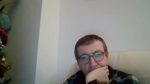 JUAN CARLOS online show from January 3, 9:47 pm