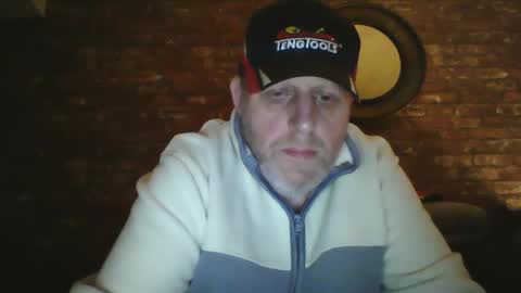 Neil online show from February 11, 6:01 pm