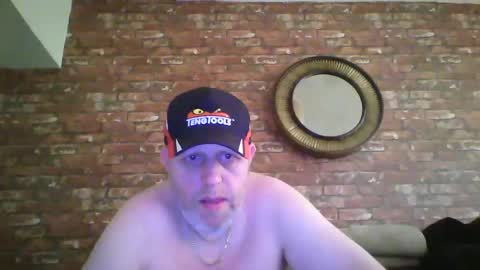 Neil online show from March 11, 10:29 am