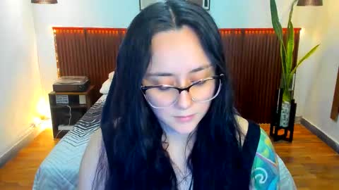 Kora Shadow online show from December 4, 8:41 pm