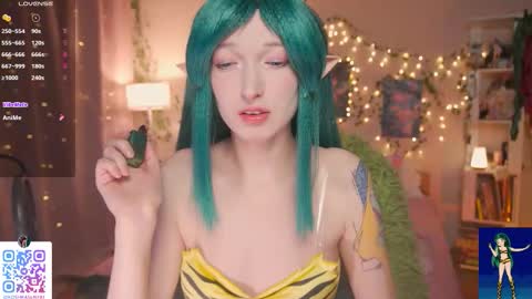 koshkasenpai online show from February 1, 1:02 am