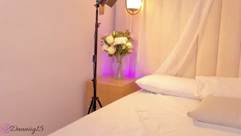 K O S M I C online show from February 26, 1:25 pm