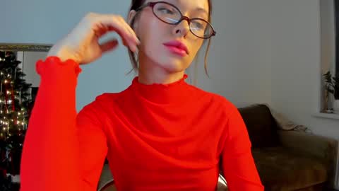 Snapshot of kossie_ chatting on December 21, 2:58 pm kossie_ online show from December 21, 2:58 pm