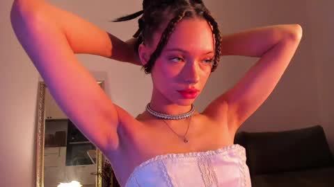Snapshot of kossie_ chatting on January 17, 4:04 pm kossie_ online show from January 17, 4:04 pm