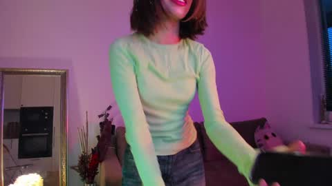 Snapshot of kossie_ chatting on January 24, 1:57 pm kossie_ online show from January 24, 1:57 pm