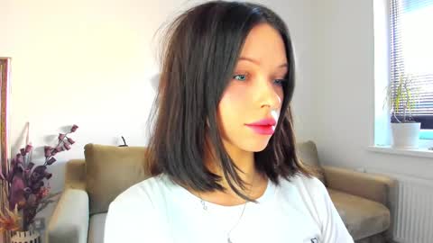 Snapshot of kossie_ chatting on March 9, 11:47 am kossie_ online show from March 9, 11:47 am