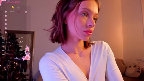Snapshot of kossie_ chatting on January 3, 4:27 pm kossie_ online show from January 3, 4:27 pm