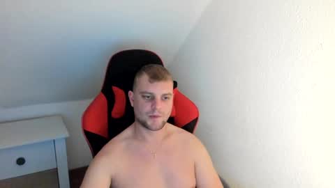 Snapshot of kozik1992 chatting on December 1, 9:06 pm Bartek online show from December 1, 9:06 pm