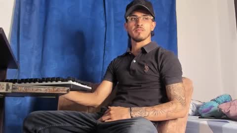 Kriss online show from February 17, 2:10 am