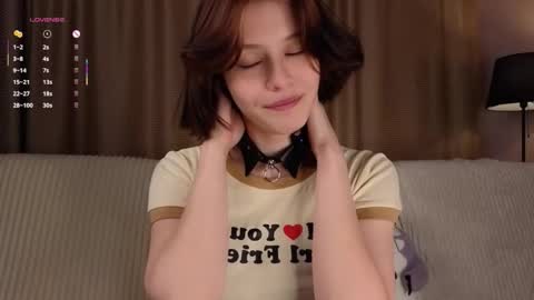 Snapshot of krissyhei chatting on September 22, 1:10 am Sarah online show from September 22, 1:10 am