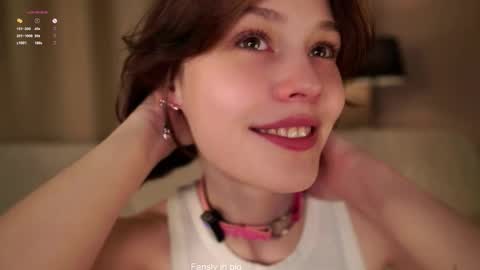 Sarah online show from October 15, 1:09 am