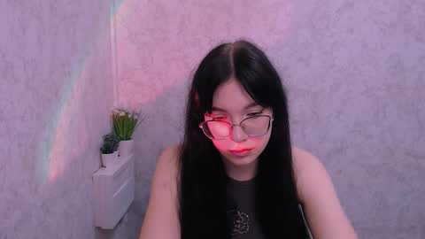 Kristen online show from March 2, 9:38 am