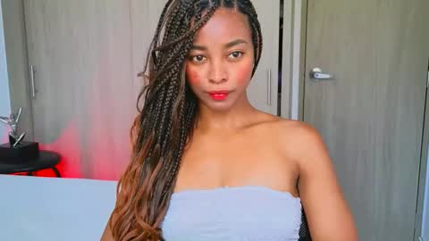 KRISS REY HAIRY PUSSY online show from November 10, 11:46 am